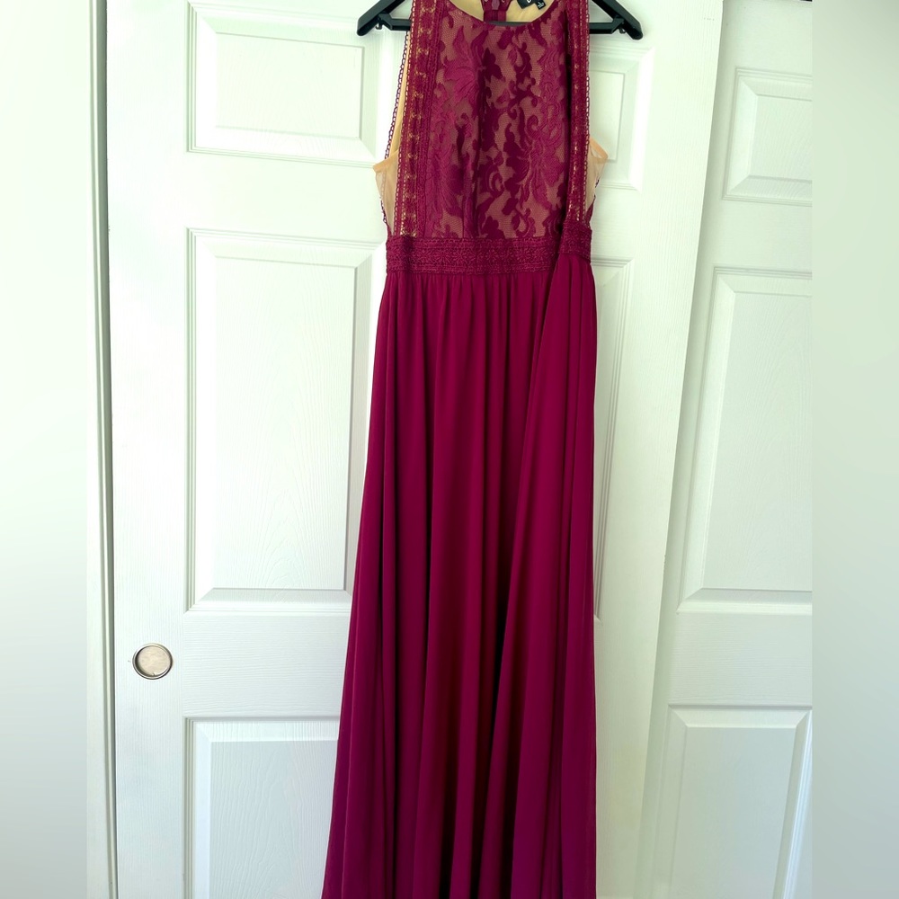 LuLus size L burgundy maxi dress